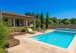 Location vacances Saumane-de-Vaucluse - Maison Avec Piscine Privée-1