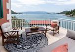 Location vacances Ploče - Amazing Apartment In Blace With House Sea View-1