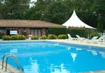 Camping avec Piscine Gironde - Camping Municipal Les Genêts-1