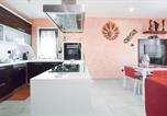 Location vacances Penne - 3 Bedroom Awesome Home In Villa Celiera-3