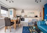 Location vacances Poole - Seafarers - Contemporary Apartment, Central Location-4