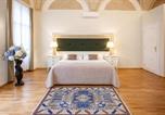 Hôtel Praha - Little King Hotel U Malvaze-1