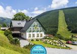 Location vacances Strážné - Pension Slunečnice & Panorama Restaurant Farma-1