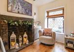 Location vacances Haworth - The Snug on the Cobbles-4