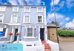Location vacances Hounslow - Charming 1-Bed Studio parking kitchen Wifi-3