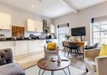 Location vacances Bakewell - Central Bakewell Duplex Apartment For 4 & Parking-3