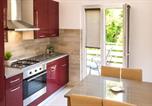 Location vacances  Paklenica - Lovely Apartment In Tribanj Sibuljina With House Sea View-4
