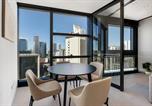 Location vacances Perth - City Sky Nest - Luxe Apartment with City Views-2