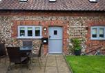 Location vacances Stibbard - Harvey Cottage-3
