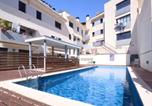 Location vacances La station balnéaire de San Feliu de Guixols  - Apartamento en planta baja en Sant Feliu de Guíxols, para 4 pers, con terraza y piscina - Es-298-29-1