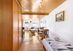 Location vacances Engen - Ferienwohnung Hewenpanorama 1-2