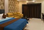 Location vacances  bhatpara - Luxarious New Town, 811,Rajarhat ,kolkata Airport & Cc2, One Rk With Pool and Gym-1
