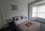 Location vacances  Gare de Sunderland - Sunderland 5 Bedroom House-1