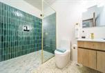 Hôtel Porto Rico - Accessible Suite, Roll In Shower, Modern Design and Prime San Juan Location-4