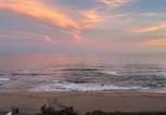 Location vacances Salt Rock - Chakas Terrace at Beachfront Apartments in Shakas Rock-2