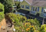 Location vacances  table mountain - Cape Rose Cottage Penthouse in Camps Bay-4