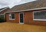 Location vacances Heacham - 3 Bed Cottage - Sleeps 5 - Pets - Garden - Parking-1