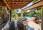Location vacances Ilhabela - Casa aconchegante c piscina, churrasq e área verde-3