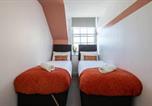 Location vacances Poole - 2 bedroom Apartment in Bournemouth town centre, 5 minutes walk to the beach, sleeps up to 6-3