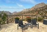 Location vacances Álora - 3 Bedroom Cozy Home In El Chorro, Alora-3