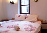 Location vacances  Korcë - Rise And Shine Rooms Korca-1