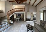 Location vacances Châteauneuf-de-Gadagne - Villa avec piscine-4