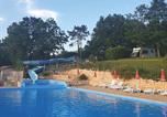 Camping avec Parc aquatique / toboggans Villeréal - Camping des Bastides-1