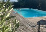 Hôtel Montgaillard-Lauragais - Cottage atypique avec piscine & accès au lac 6 personnes-4