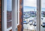 Location vacances  Gare de Swansea - The Crows Nest - 1 Bed Apartment - Swansea Marina-4