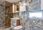 Location vacances  uzice - Evergreen Escape Apartment-2