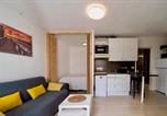 Location vacances Capbreton - Residence du Centre Joli studio rénové avec coin nuit terrasse et parking privé-3