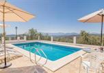 Location vacances  Cordoue - Lovely Home In Iznájar-1