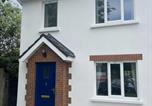 Hôtel Dungarvan - Rockview House & Villas Sleeps 30, 4 properties - 16 bed & outdoor sauna-1