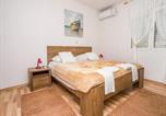 Location vacances Janjina - Apartment Pascal - One Bedroom Apartment with Terrace and Sea View-4