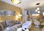 Location vacances Huez - Holiday home with spa near Alpe d'Huez-2