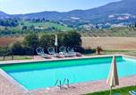 Location vacances  Province de Sienne - Villa Palazzo Bello con piscina e Ac - Cetona-3