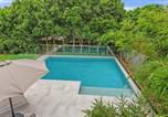 Location vacances Alexandra Headland - George8- The Ultimate, Family Beach House!-1