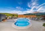 Location vacances Zagvozd - Villa Vito - with heated pool, whirlpool, gym-1