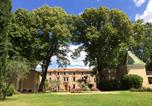 Location vacances Le Pouget - Château Rieutort Gîtes-1