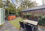 Location vacances Roosendaal - Lovely Home In Oud Gastel With Wifi-1