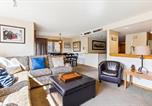 Location vacances  Quechee Gorge - Highridge A16 Stunning Three Bedroom Condo with Whirlpool Bath, Heated Pool, and Game Room-4