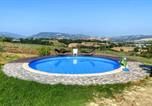 Location vacances Serrungarina - Beautiful Home In Terre Roveresche With Wifi-1