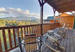Location vacances  États-Unis - Majestic Peaks by Venture Smoky Mountains-3