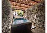 Location vacances  Province d'Alexandrie - La Cascina Amore con jacuzzi e sauna by Halldis-1