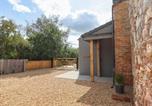 Location vacances Gare de Taunton - Bumblebee Cottage-2