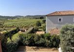 Location vacances La Croix-Valmer - Maison rénovée avec jardin et climatisation, proche vignes - Fr-1-726-28-3