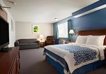 Hôtel Olympia - Days Inn by Wyndham Lacey Olympia Area-1