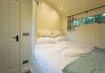 Location vacances Skipton - The Bailey Shepherd's Hut and Holiday Cottage-4