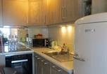 Location vacances La Croix-Valmer - Mas 2 chambres avec vue mer, piscine, Wi-Fi - Fr-1-726-10-2