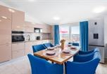 Location vacances Solin - 3 Bedroom Beautiful Apartment In Solin-4